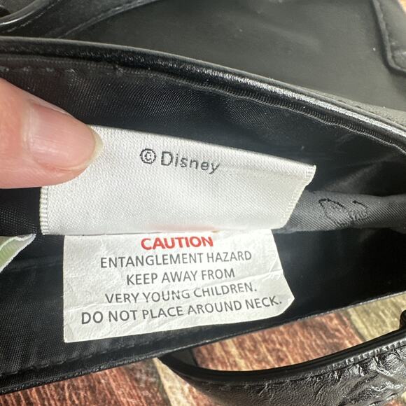 Disney Parks Vera Bradley Lazer Cut Mickey Mouse Icon Crossbody Bag Black +White - Picture 14 of 16